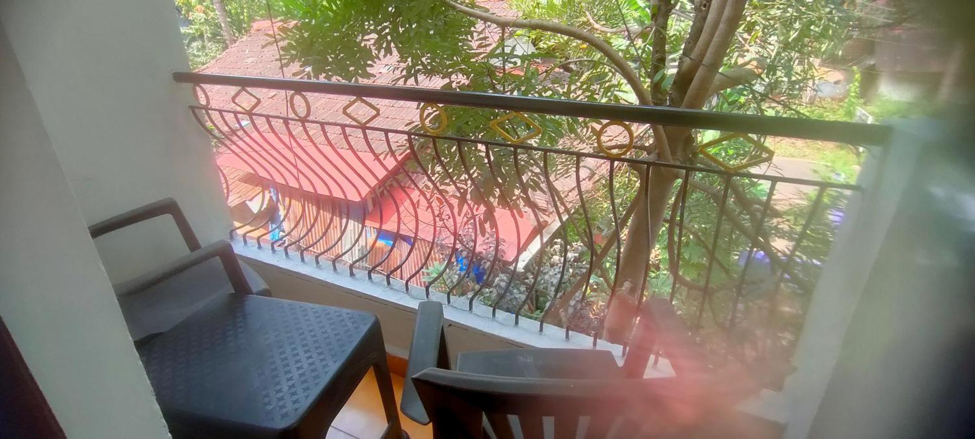 Jes Guest House Majorda Esterno foto