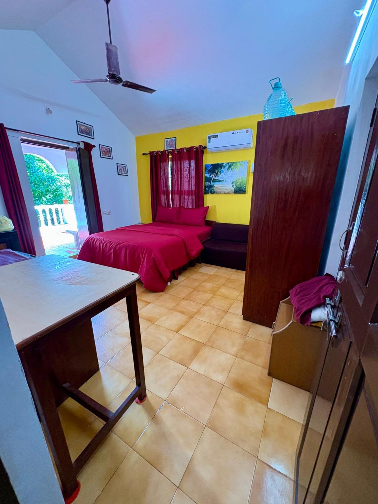 Jes Guest House Majorda Esterno foto