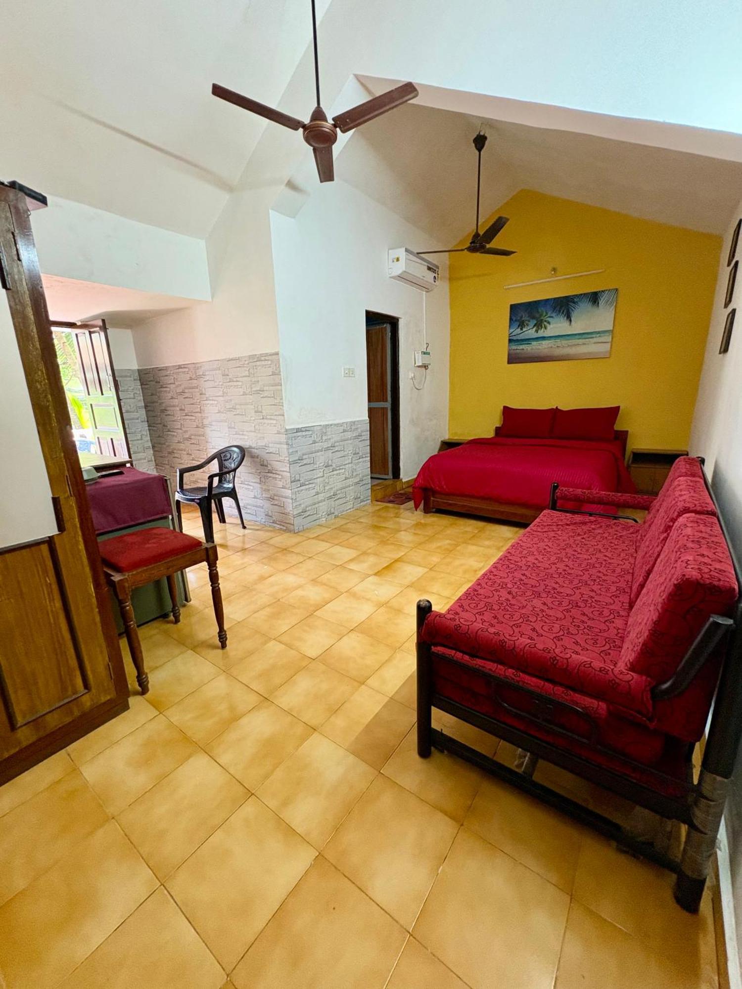Jes Guest House Majorda Esterno foto