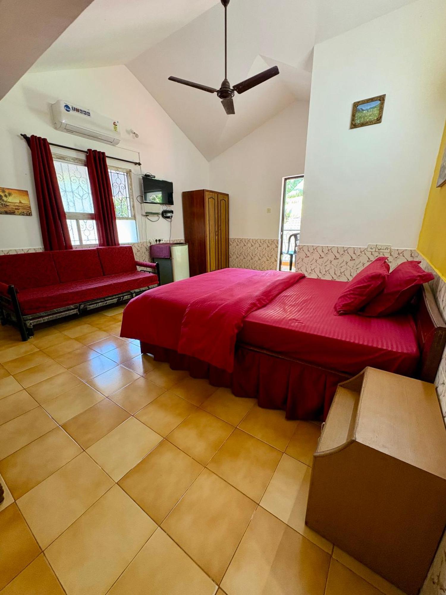 Jes Guest House Majorda Esterno foto
