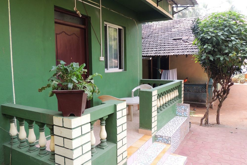 Jes Guest House Majorda Esterno foto