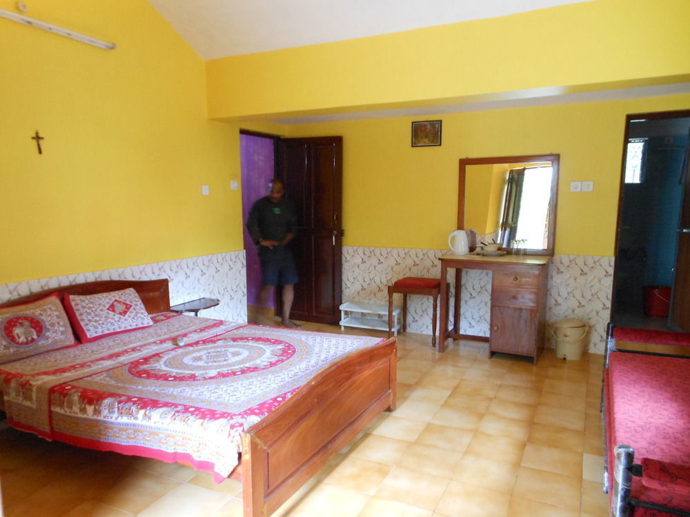Jes Guest House Majorda Esterno foto