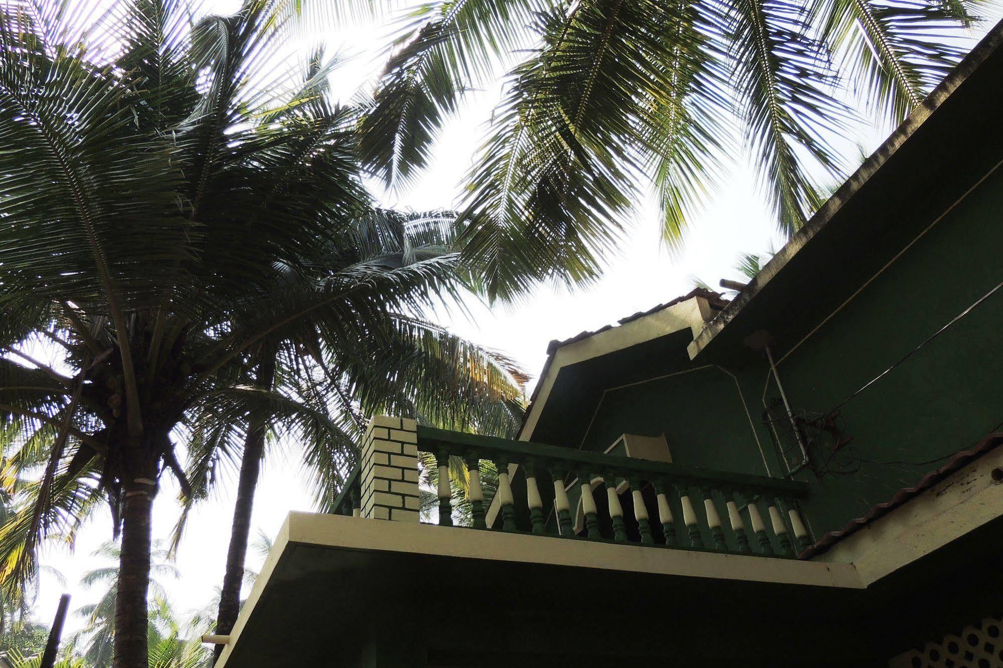 Jes Guest House Majorda Esterno foto