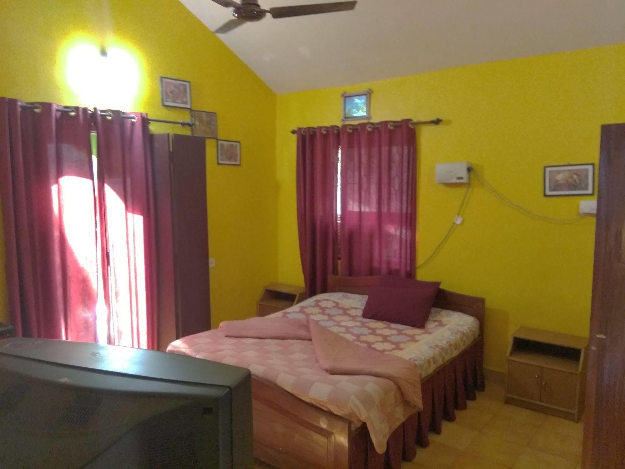 Jes Guest House Majorda Esterno foto