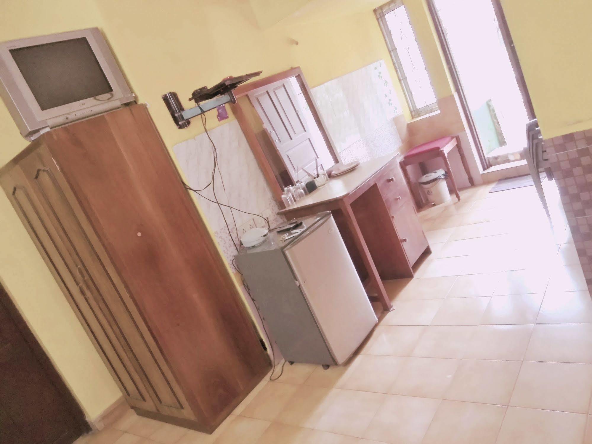 Jes Guest House Majorda Esterno foto