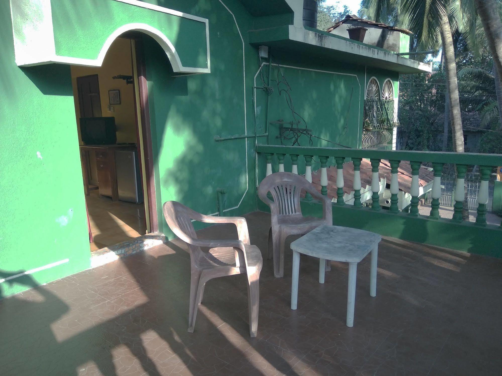 Jes Guest House Majorda Esterno foto